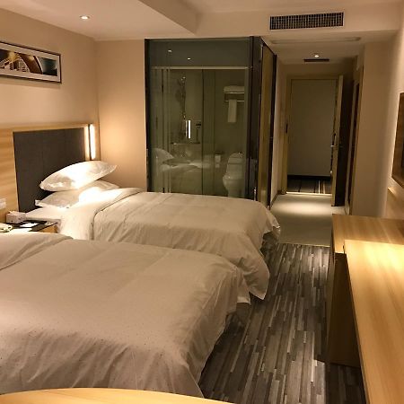 See U Select Hotel Wuhan Exterior photo
