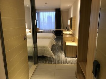 See U Select Hotel Wuhan Exterior photo
